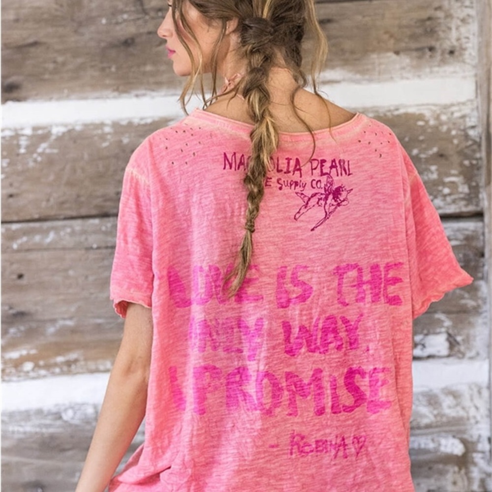 Magnolia Pearl Boyfriend Tee - Picture 2 of 4